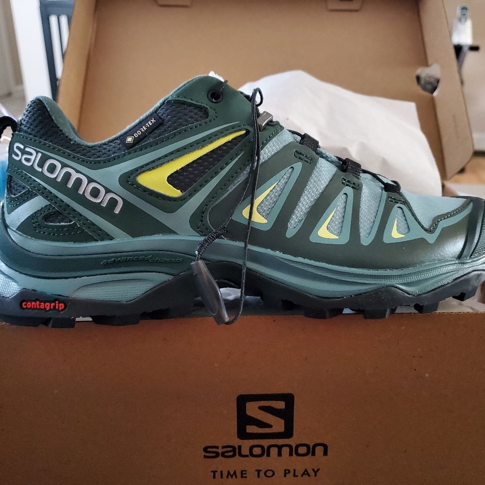 Salomon women's hiking shoes
